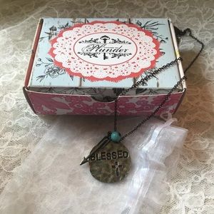 Plunder design monna necklace blessed